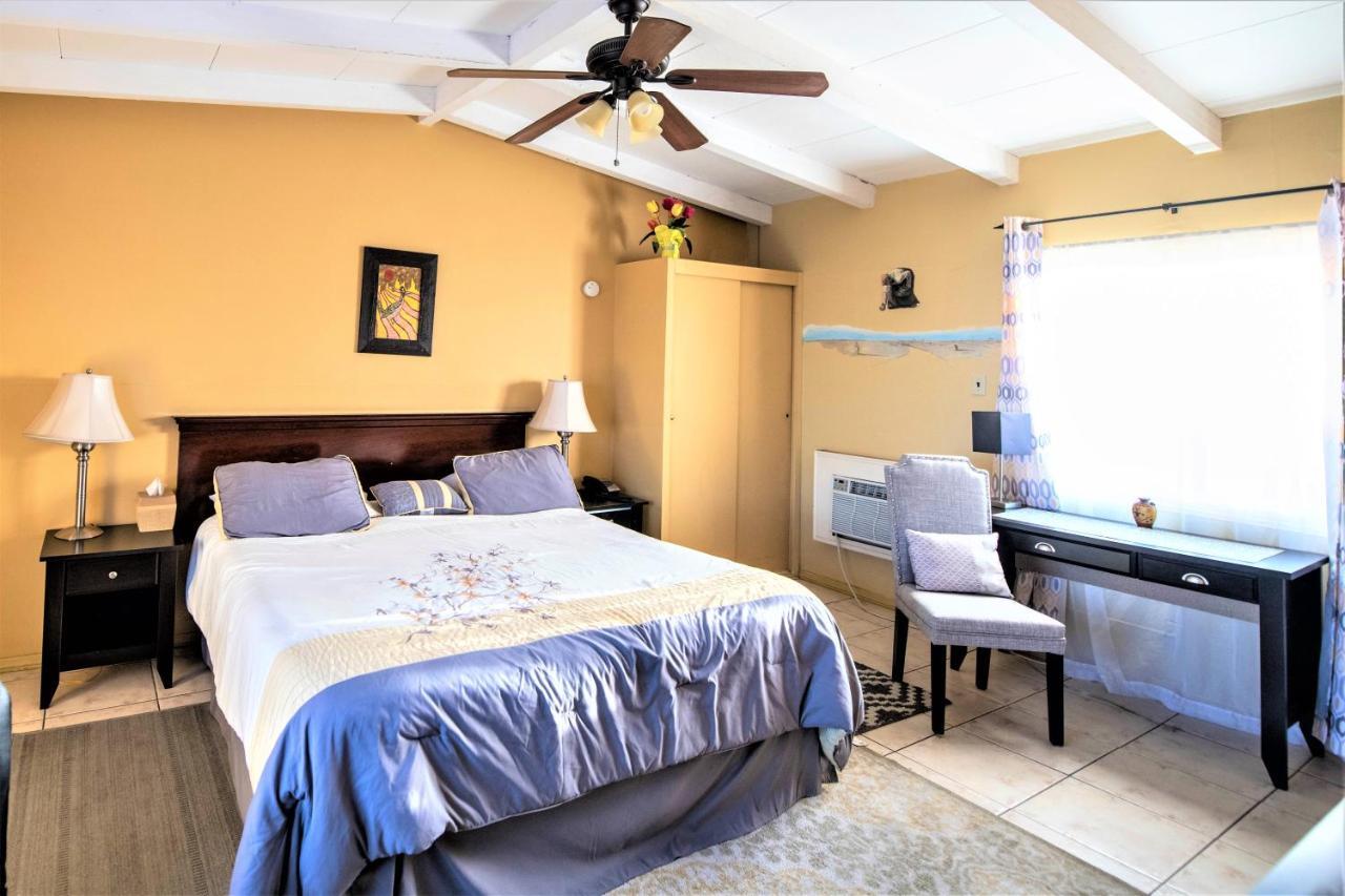 Harmony Motel Туэнтинайн-Палмс Экстерьер фото